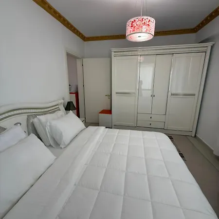 Alex Apartment1 סרנדה